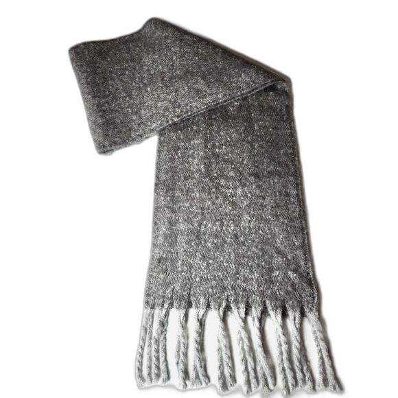 Heavy Winter Wrap Fringe Scarf Gray Fuzzy Cozy A New Day 88" Long Chunky Boho - Picture 1 of 9